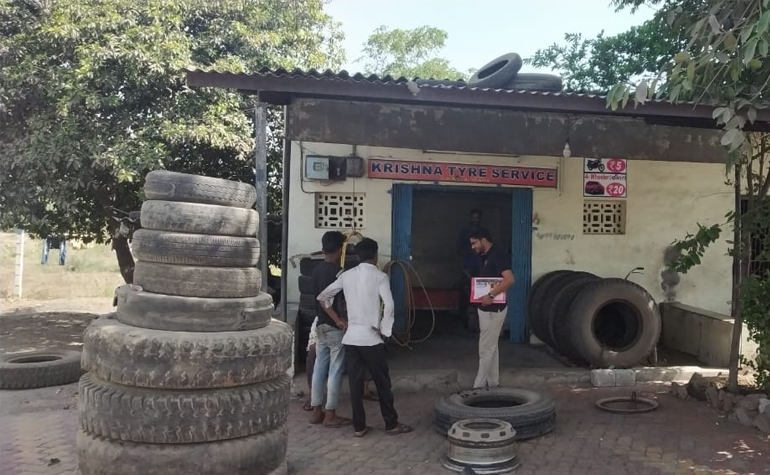 
																Krishna Tyre Service